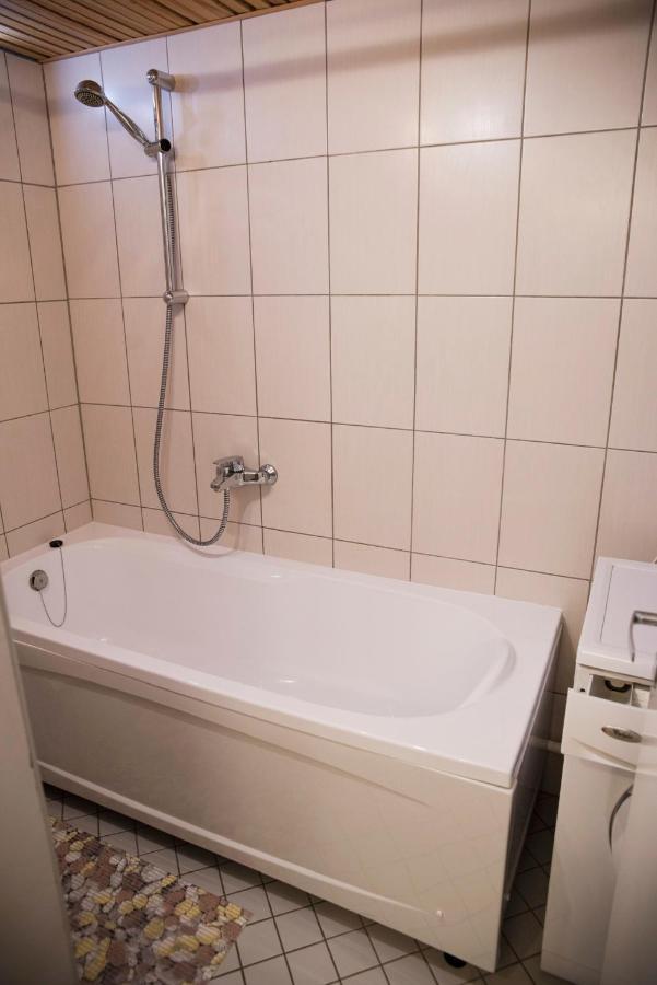 Papiniidu Studio Apartments Пярну Екстериор снимка